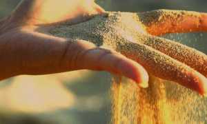 Ощущения песка в глазу, терапия народными методами