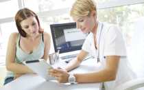 Как приостановить месячные