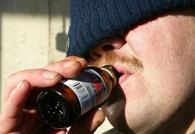 Употребление спиртосодержащих напитков