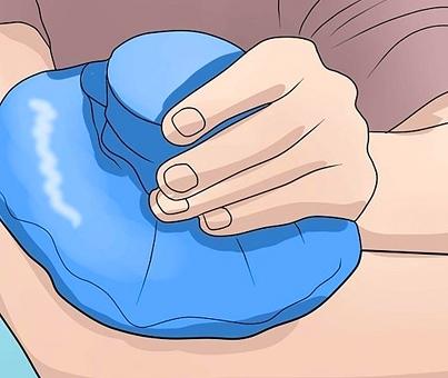 Приложить лёд к месту укуса