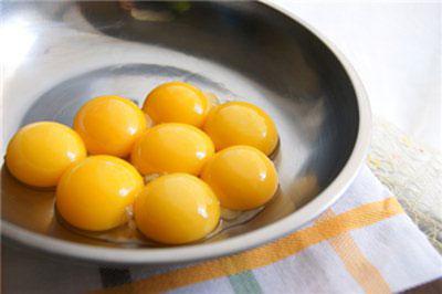 Яичные желтки