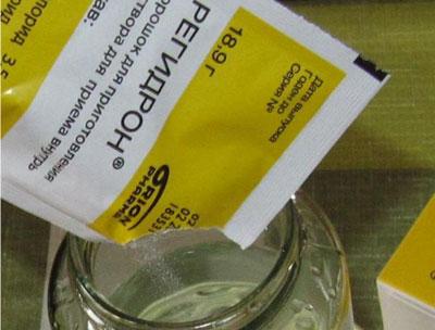 Растворение порошка регидрон