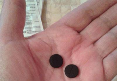 Две таблетки угля