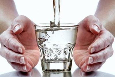 Стакан чистой воды