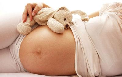 Живот беременной женщины