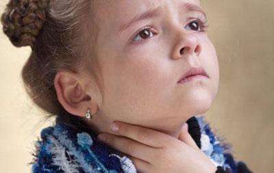 Боль в горле у ребенка