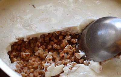 Настаивание гречки на кефире