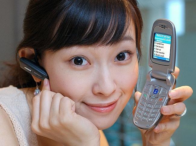 Блютуз гарнитура