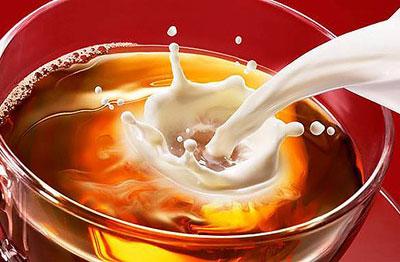 Чай с молоком