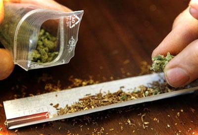 Сигарета с марихуаной