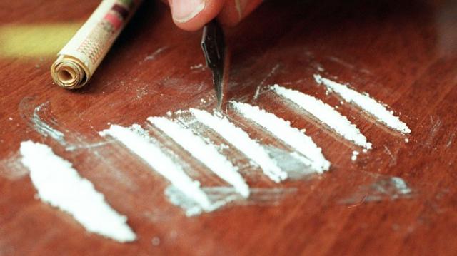 Принятие наркотиков