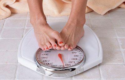 Взвешивание девушки