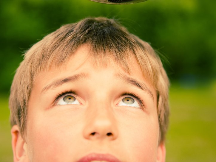 глаза ребенка при близорукости